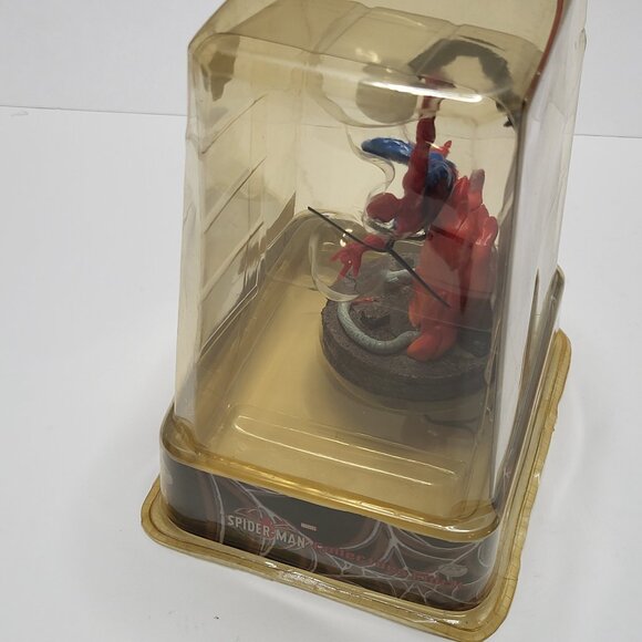 Marvel Universe Comics Spiderman Collectors Superhero Clock in Original Package - Picture 4 of 7